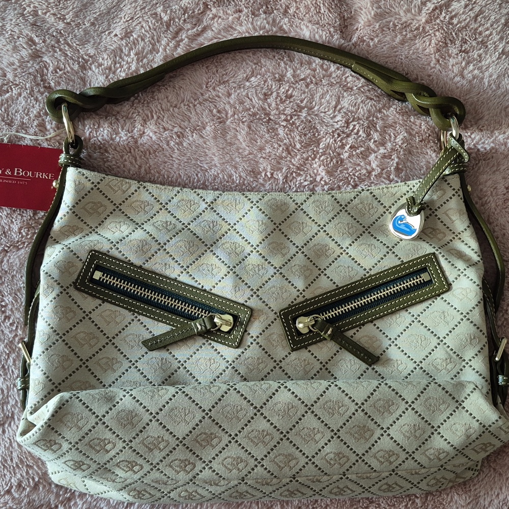 Dooney & Bourke Stylish Cream Shoulder Bag
